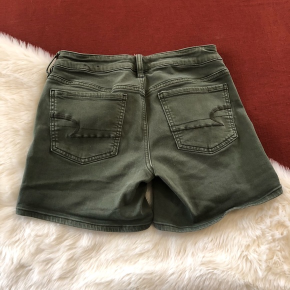 American eagle olive green midi shorts sz.4 - Picture 4 of 4